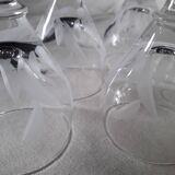 5 petits verres à pied cristal gravé
