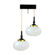 Suspension du milieu du siècle avec deux lampes opalines, Tchécoslovaquie vers les années 1960