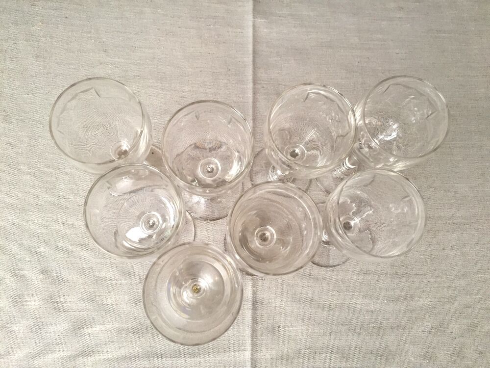 Suite of 8 engraved glass drip glasses from the 1930s 1940s