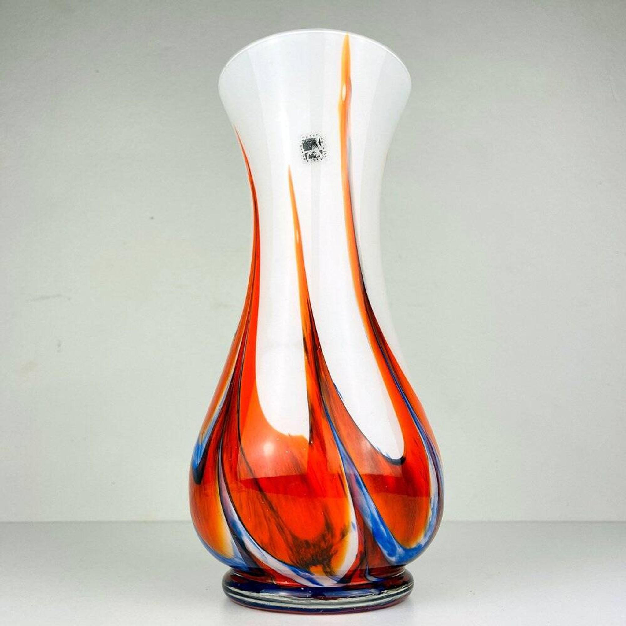 Hand-cut Murano glass vase by Carlo Moretti, Italy, 1970s.