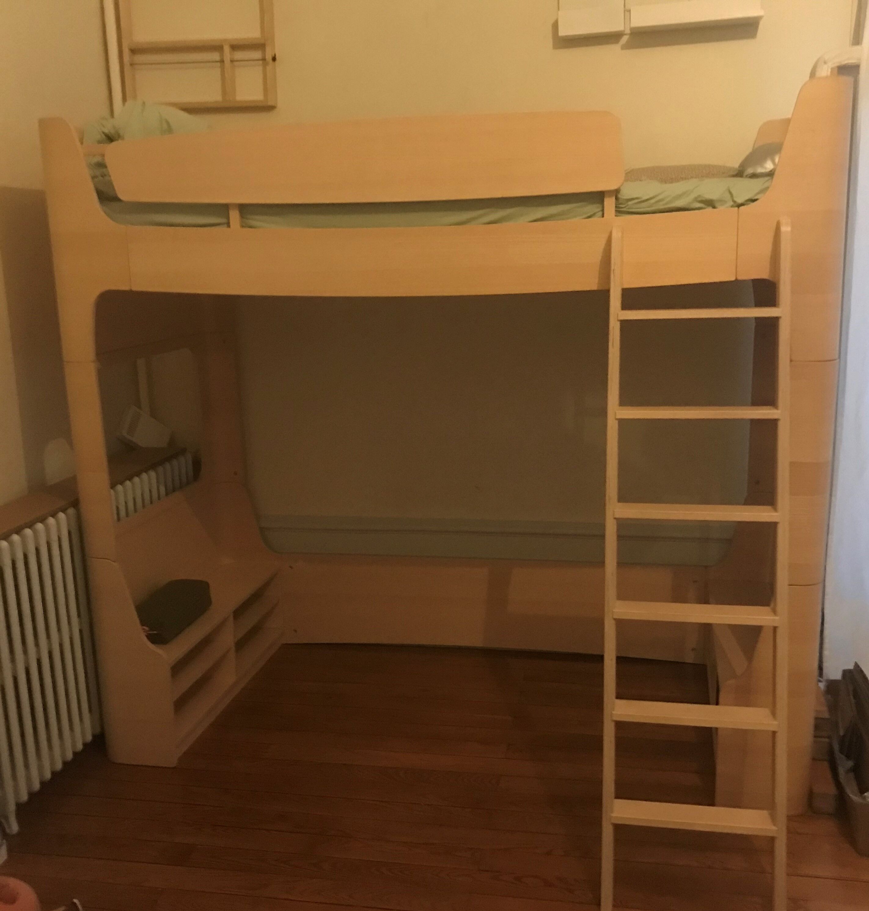 Mezzanine bed mild wild