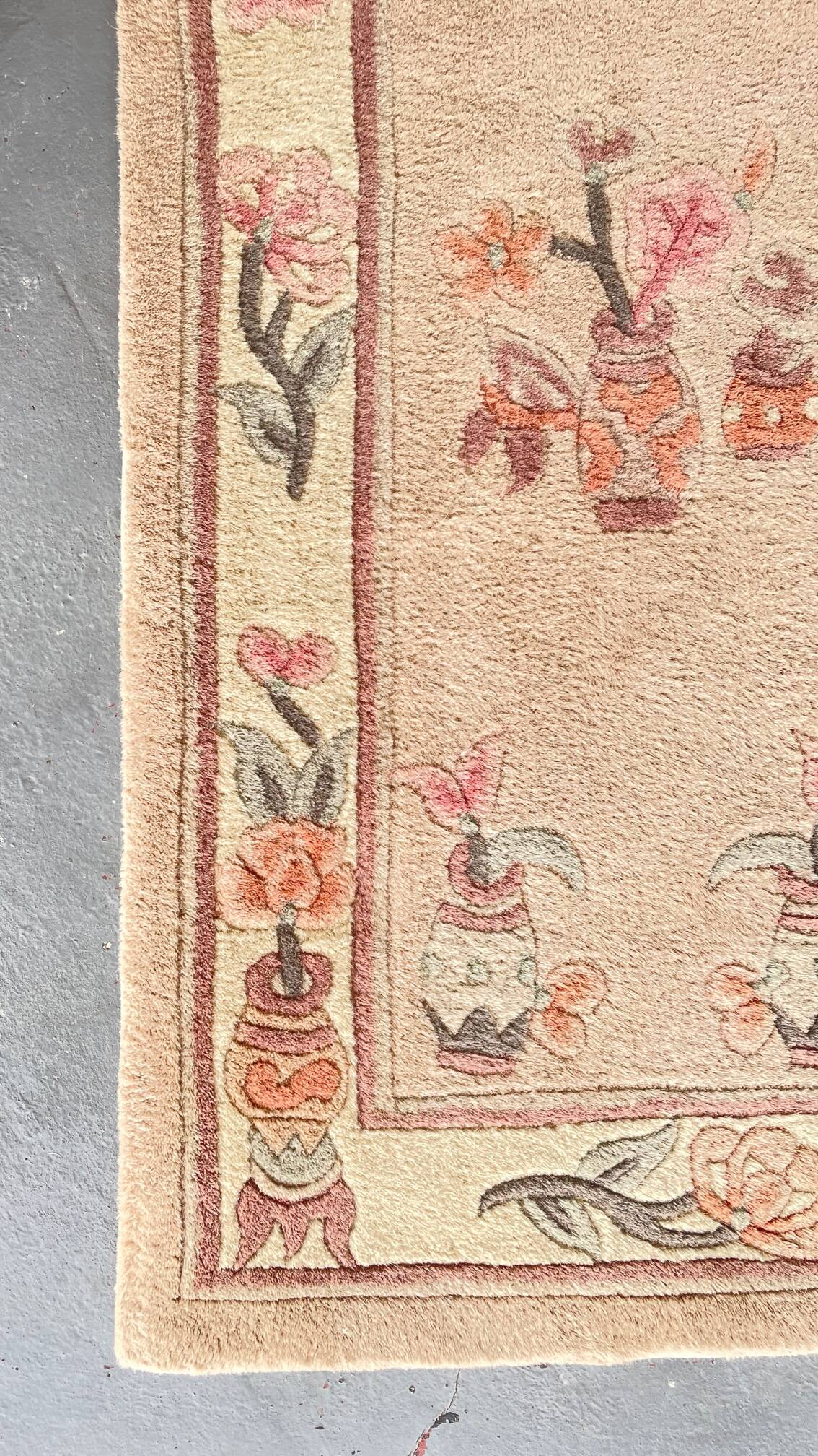 Vintage beige pink velvet rug 118 x 60cm