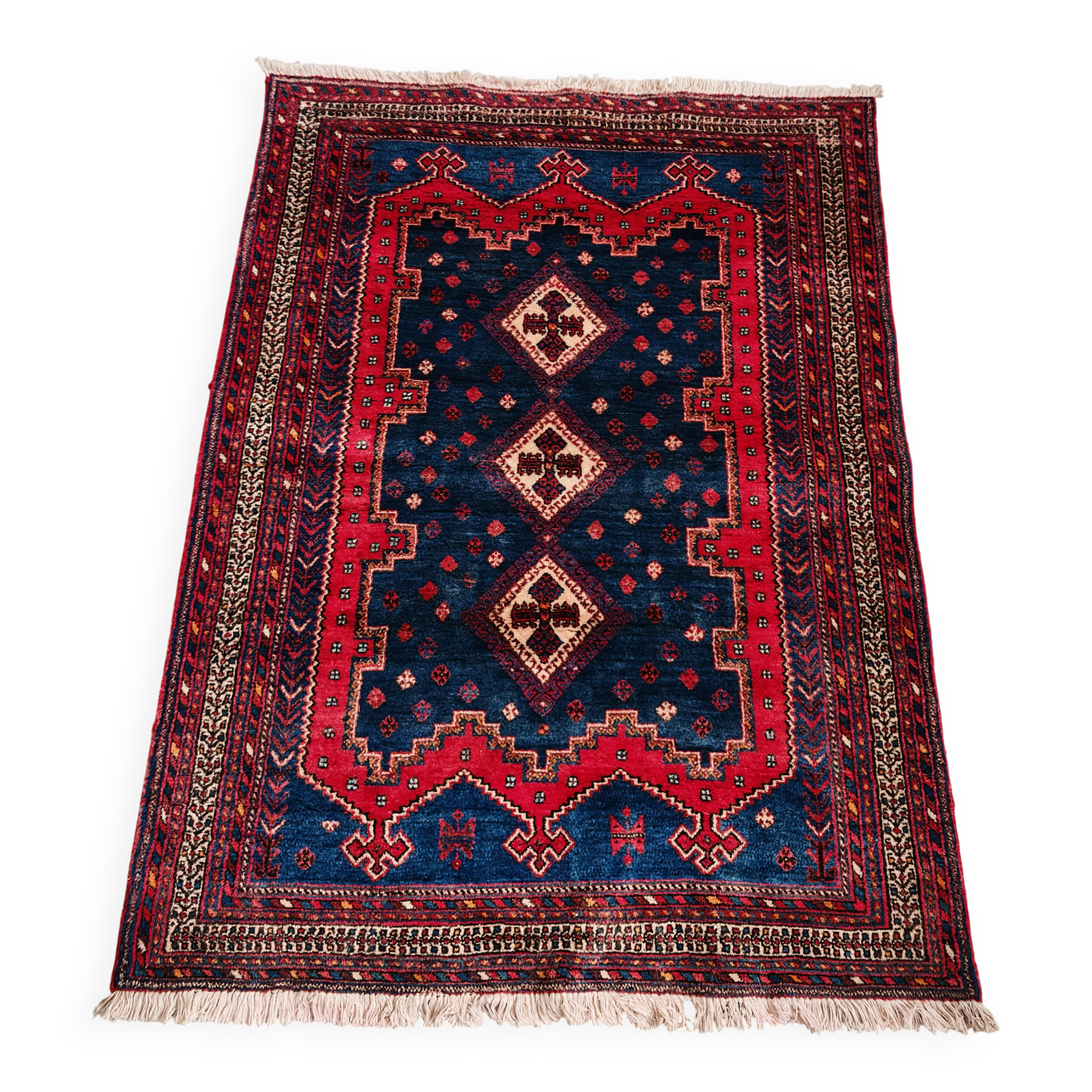 Vintage Persian Ashfar rug, hand-knotted in naturally dyed wool from the 1940s.