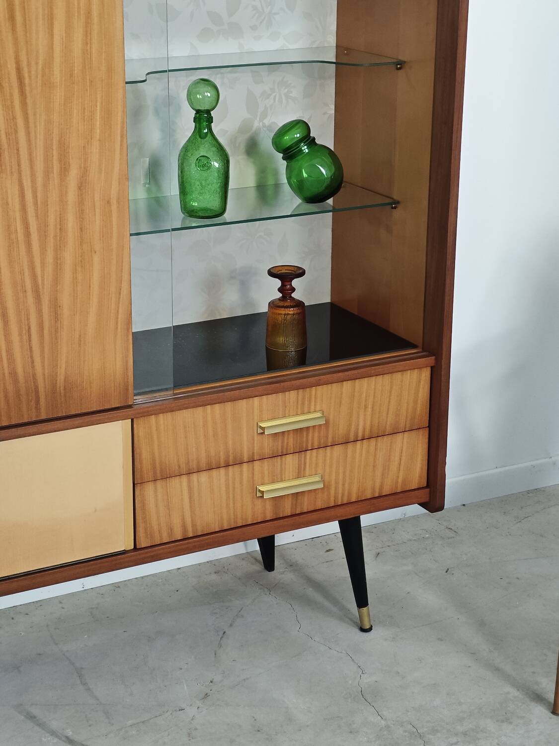 East German sideboard/glass cabinet from the 1960s