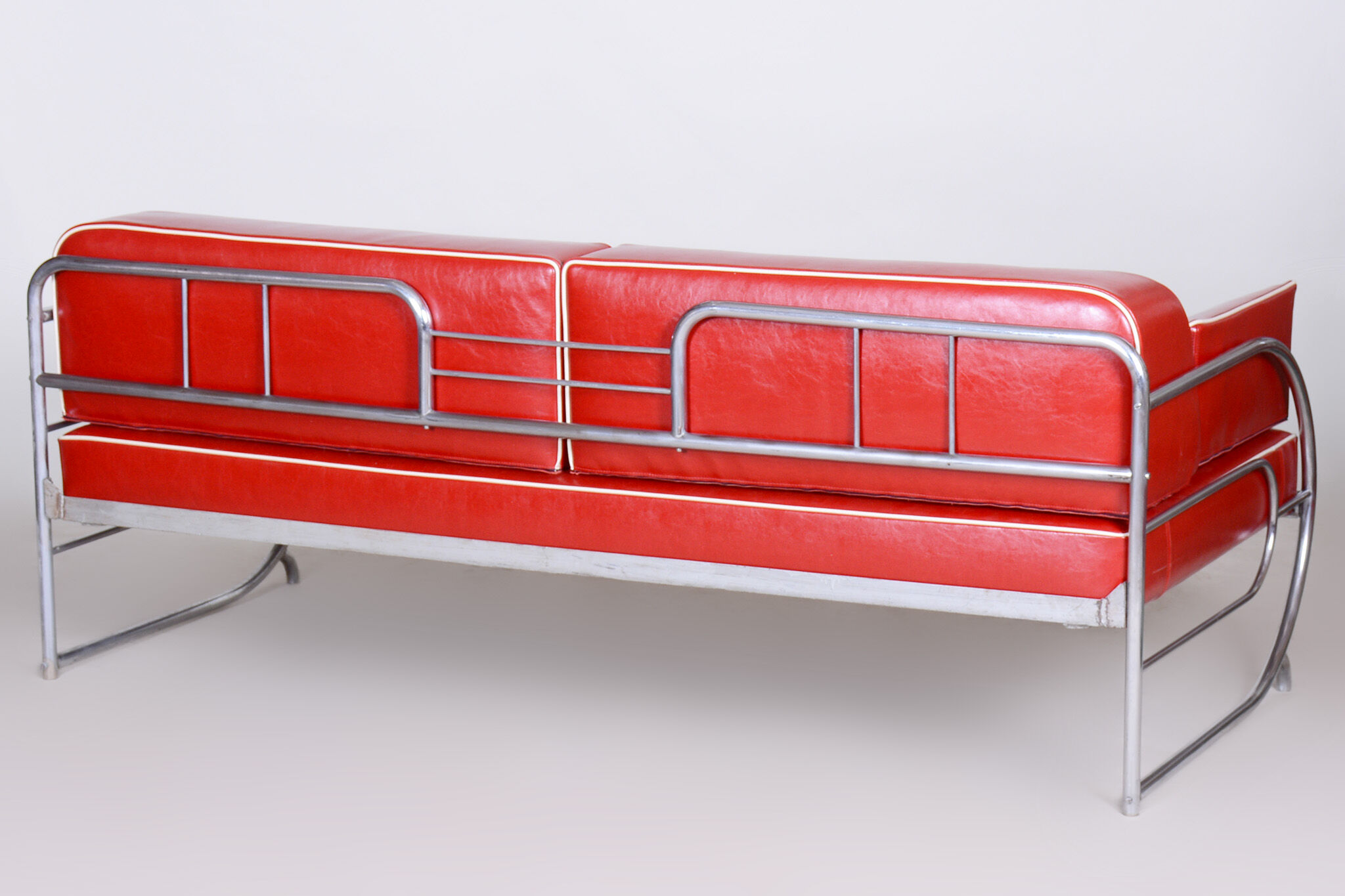 Restored Bauhaus Sofa by Robert Slezak, High-Quality Leather, Chrome, 1930s