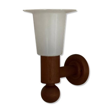 Teak and plexiglass wall light by Uno Kristiansson for Luxus Vittsjö, 1960s, Sweden.