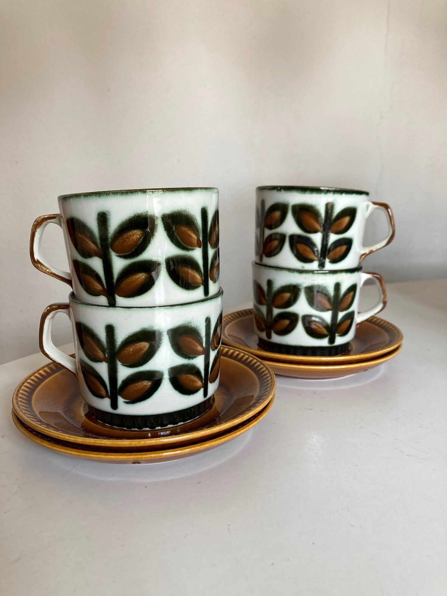 Set of 4 cups of rambouillet 1960 lunches from Boch Belgium