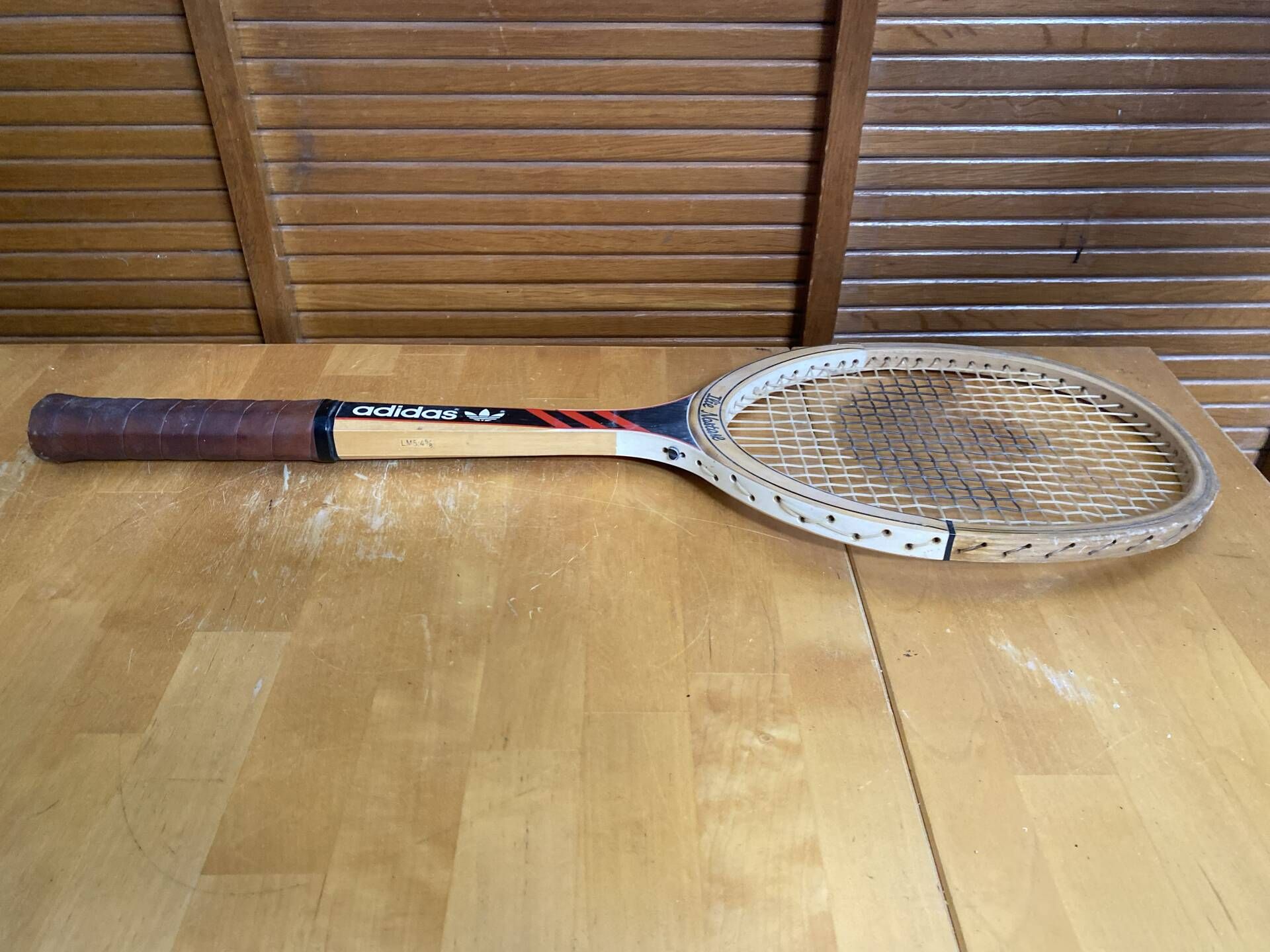 Raquette Tennis Ancienne ADIDAS Ilie Nostase Bois Sport + Housse Vinta
