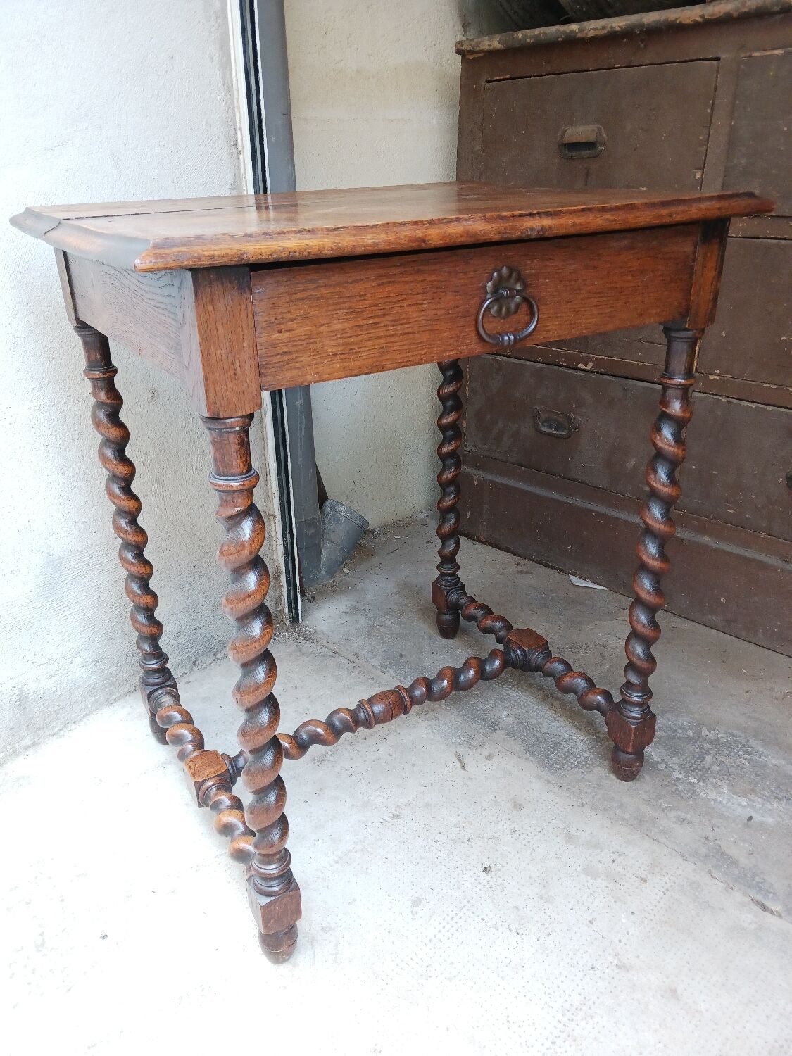 Table, desk style Louis XIII early XX th