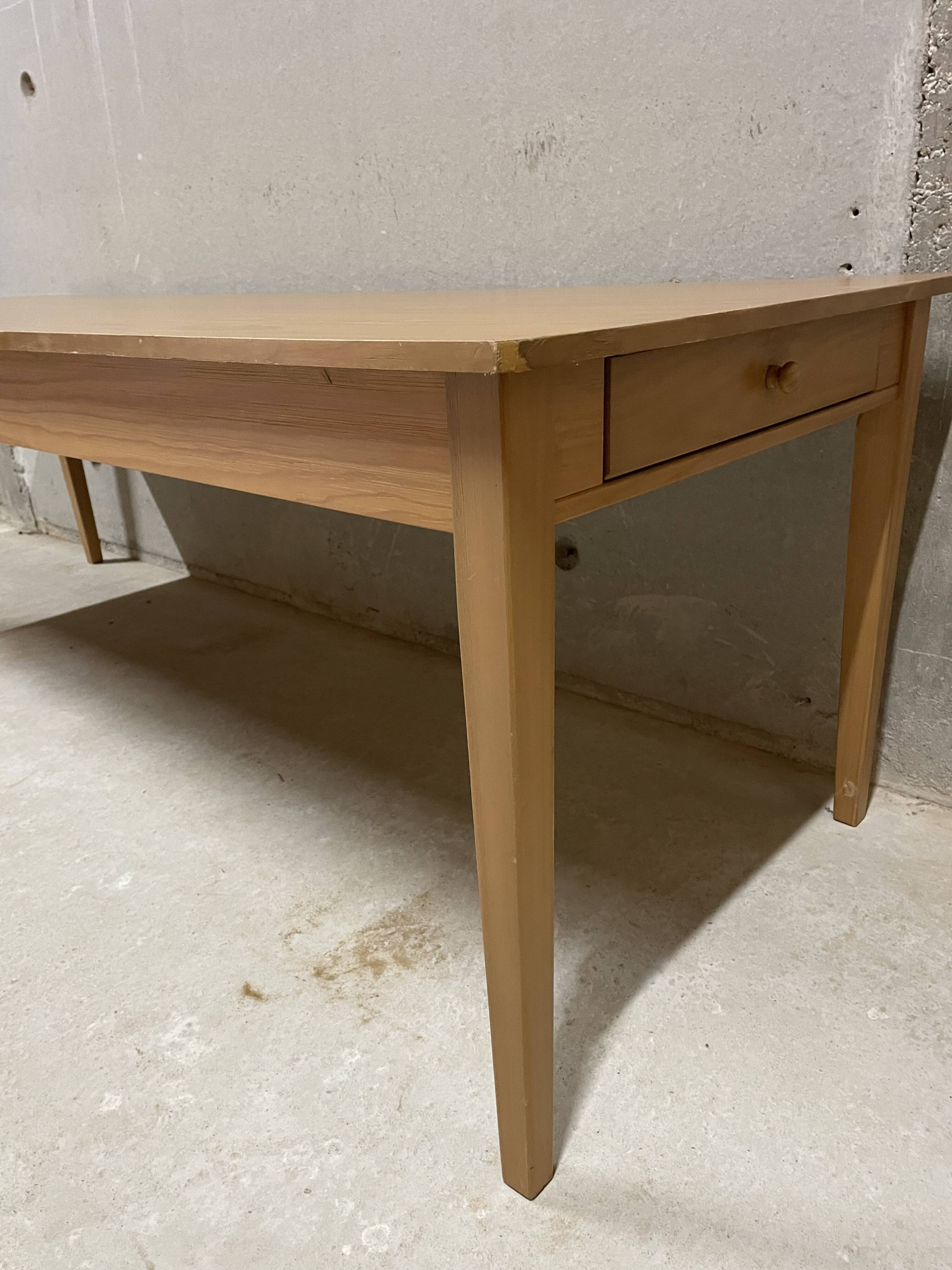 Large dining table – minimalist rustic style