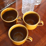 Series of 3 ochre cups