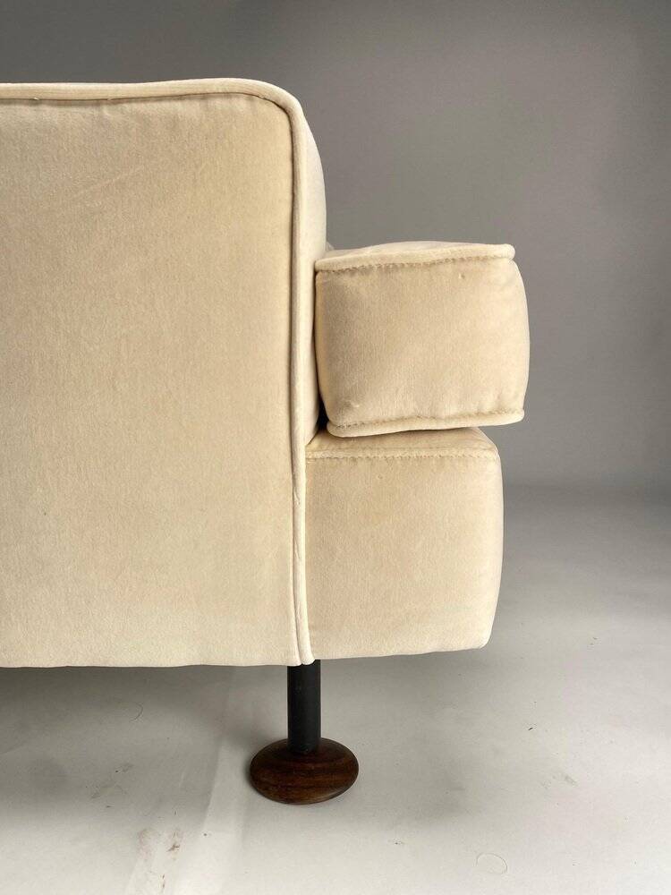 Paire de fauteuils carrés en velours blanc avec pieds en teck attribuées à Marco Zanuso pour Arflex, Italie, 1962