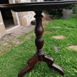 Folding wooden pedestal table