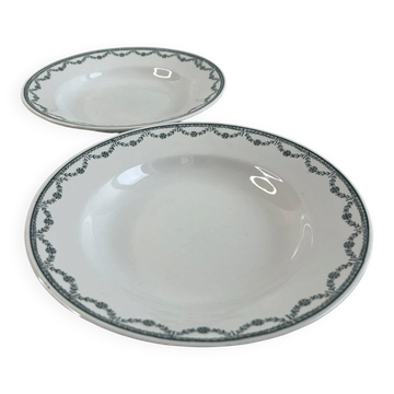 Set of 2 green deep plates from Saint Amand.