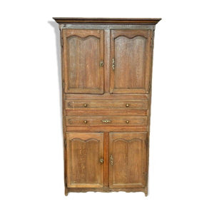 Buffet quatre volets en chêne