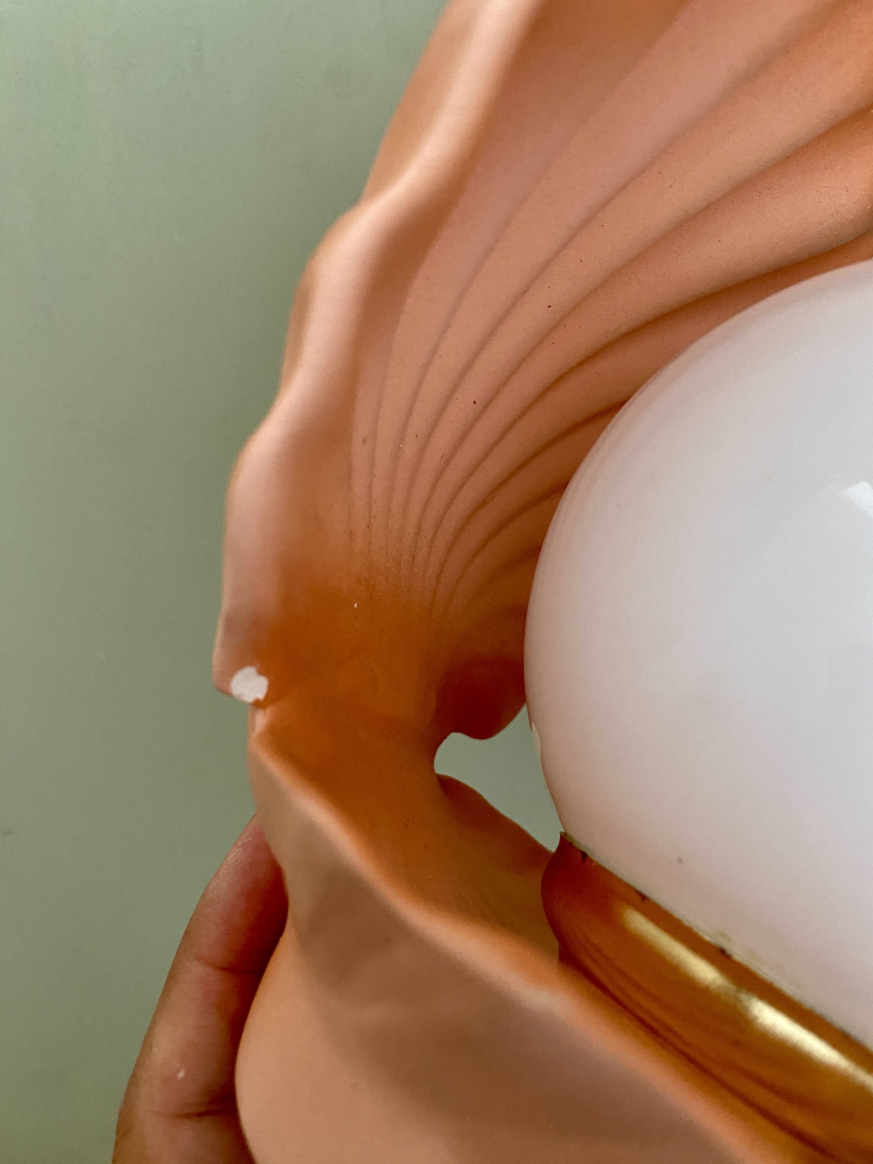 Vintage pink ceramic shell lamp