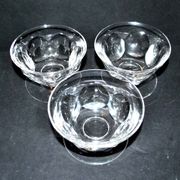 Set of 3 old champagne glasses in cut crystal with flat ribs Saint Louis? Béarn Talleyrand
