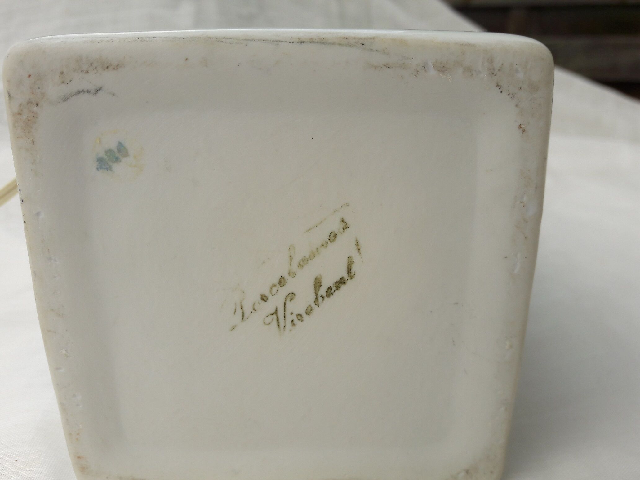 White porcelain lamp foot