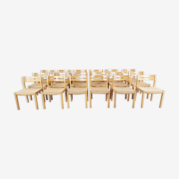 Chaises en chêne danois par Niels Otto Møller pour Møller Mobelfabrik, Set de 18