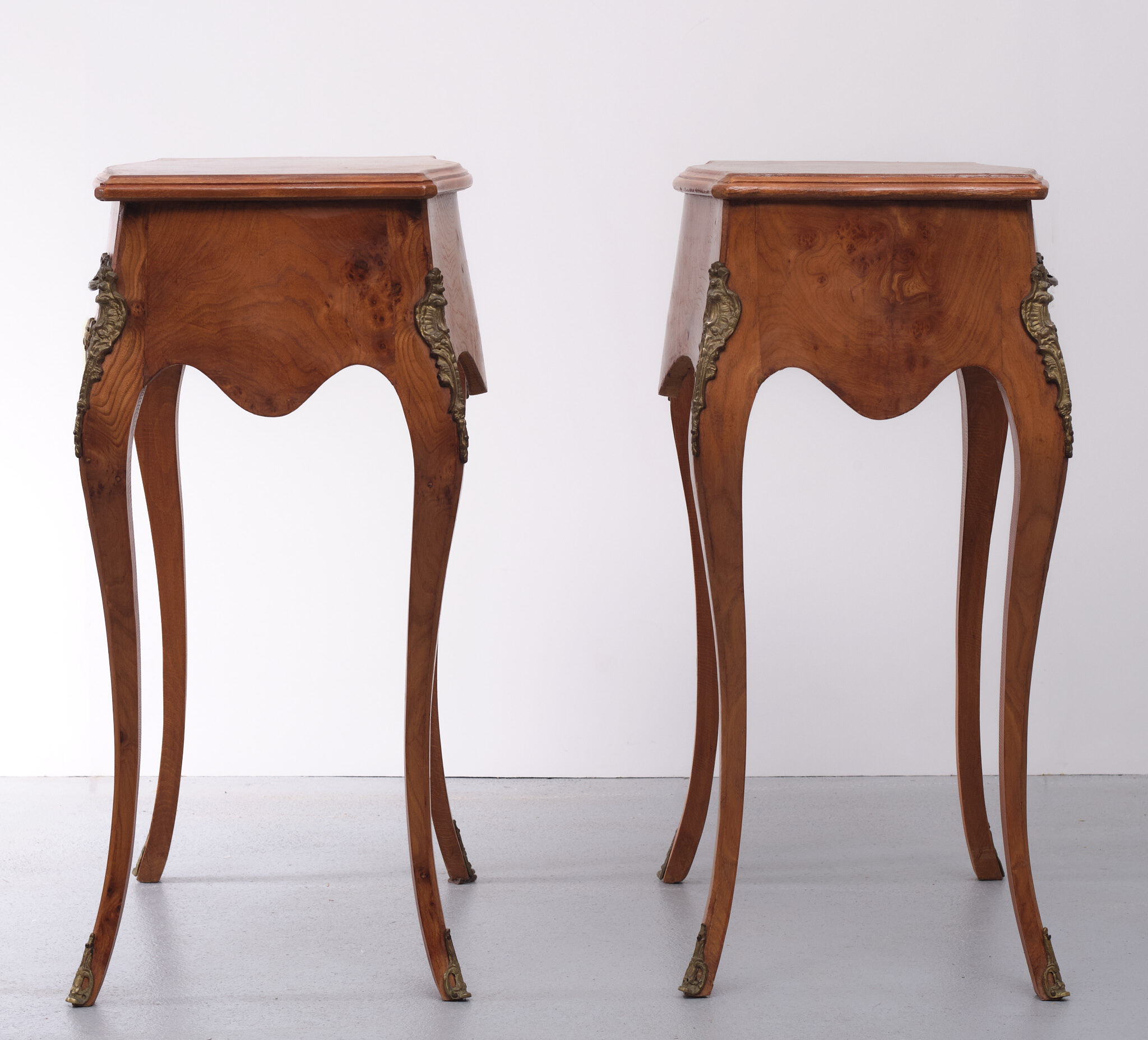 2 italian burl side tables louis xv style