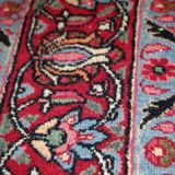 Tapis vintage fait main Kazvin en laine rouge vif (100cm x 144cm)