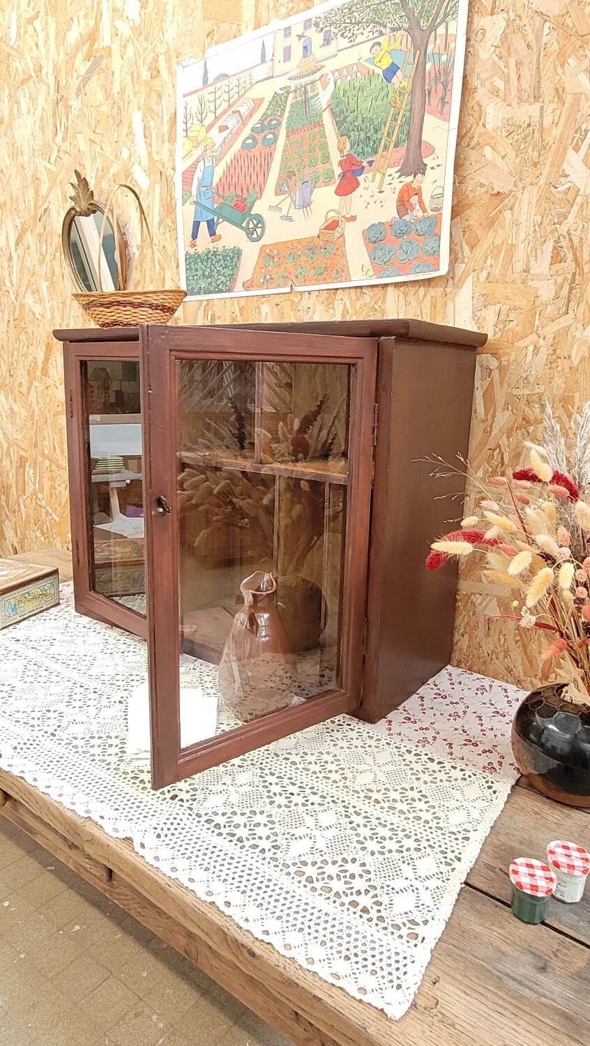 Display cabinet
