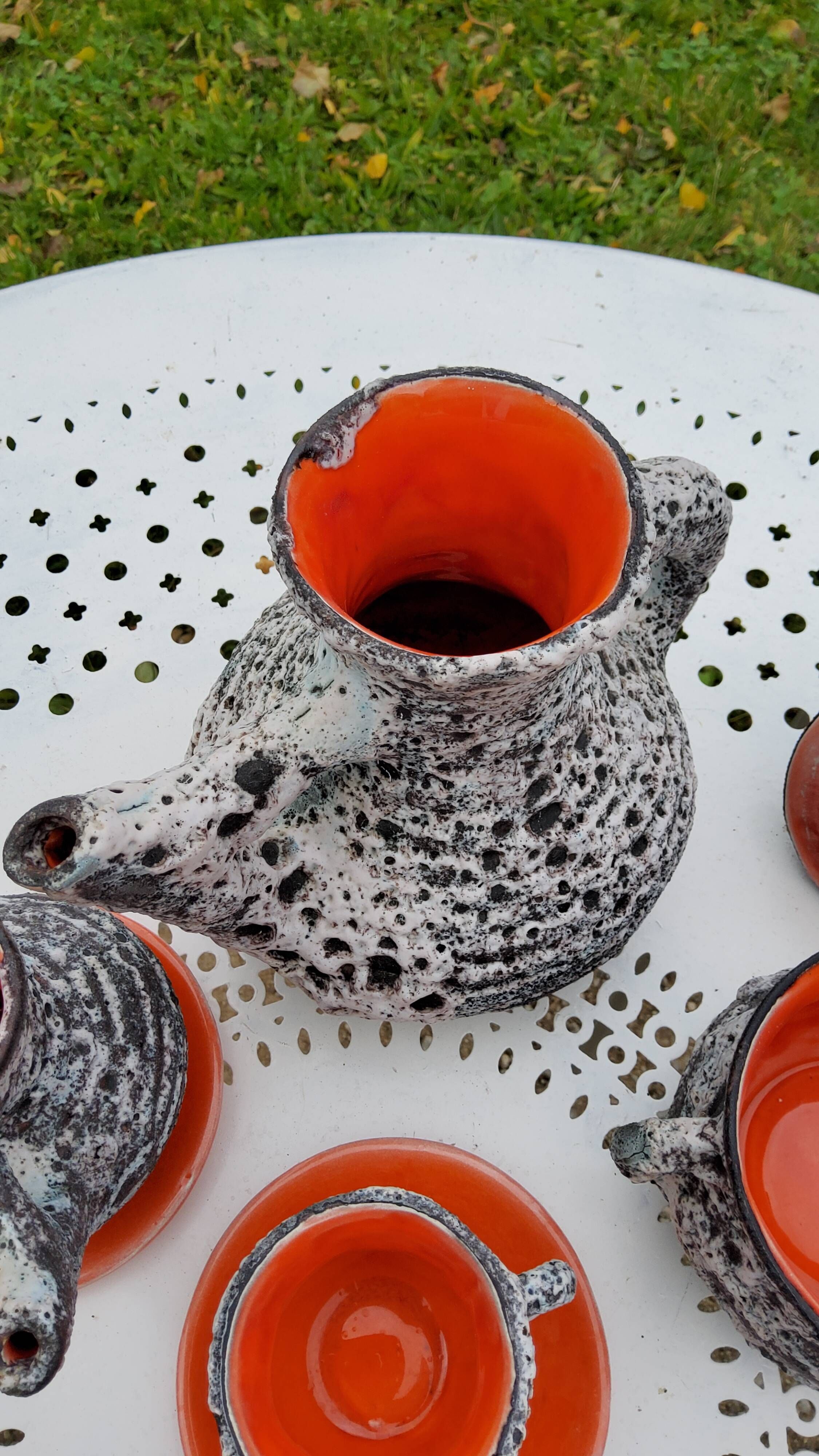 Coffee service and liqueur service of the 70s in faience of Vallauris
