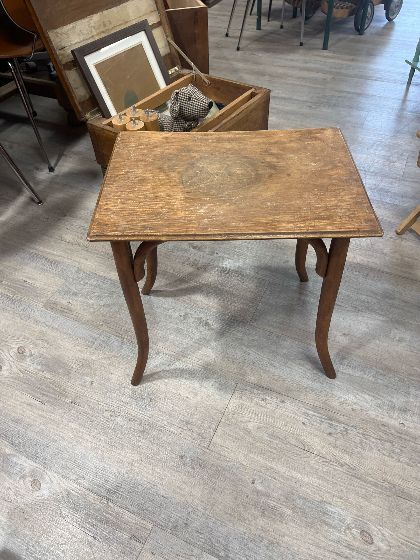 Japy side table