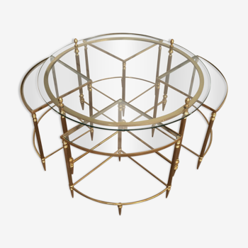 Round coffee table in brass neoclassical style