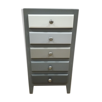 Grey chest of drawers