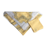Old tea tablecloth with 6 towels