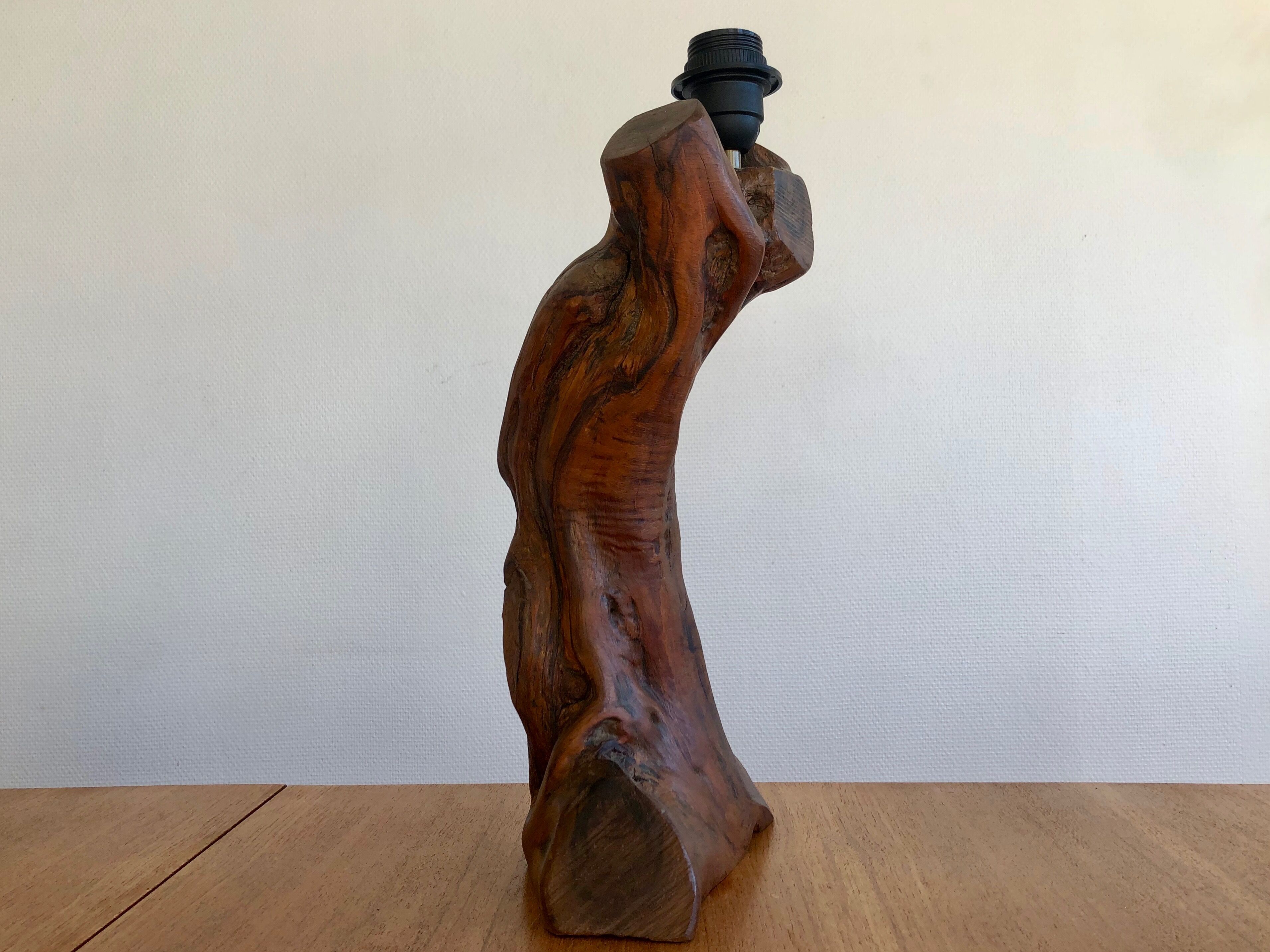 Anthropomorphic wooden lamp foot