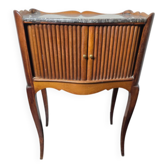 Table de chevet à rideau style Louis XV en merisier