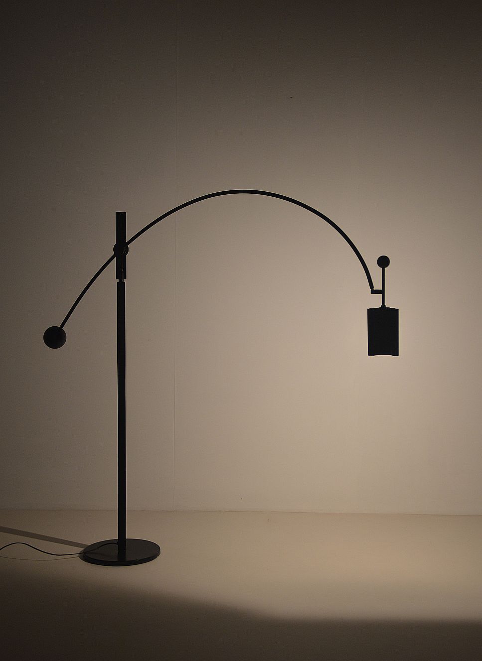 Lampadaire design 'Relco' by Swiss International, années 1980