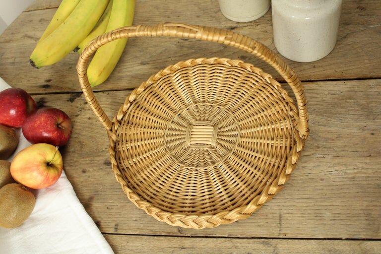 Wicker tray with handles