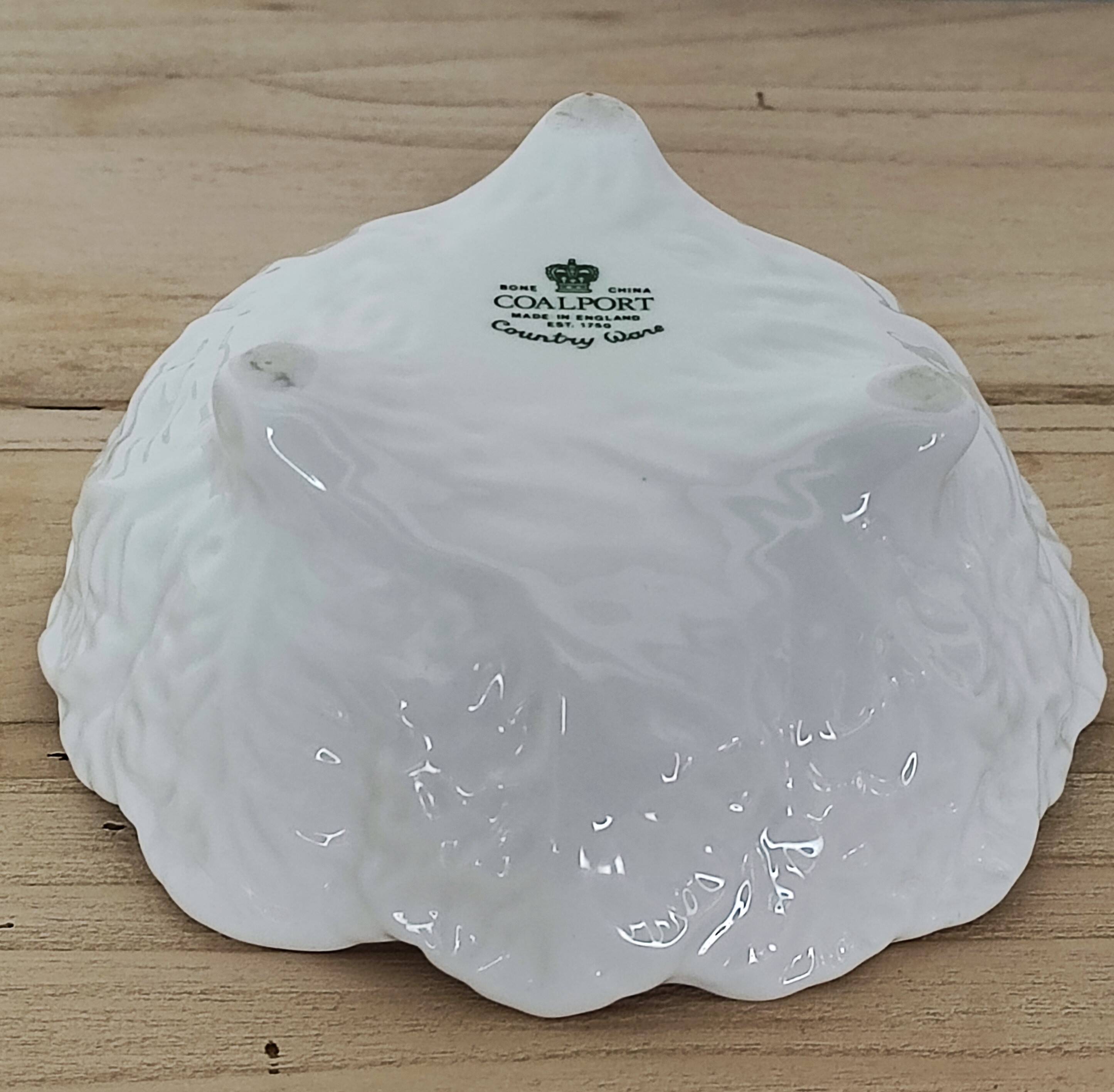 Tripod “cabbage” bowls