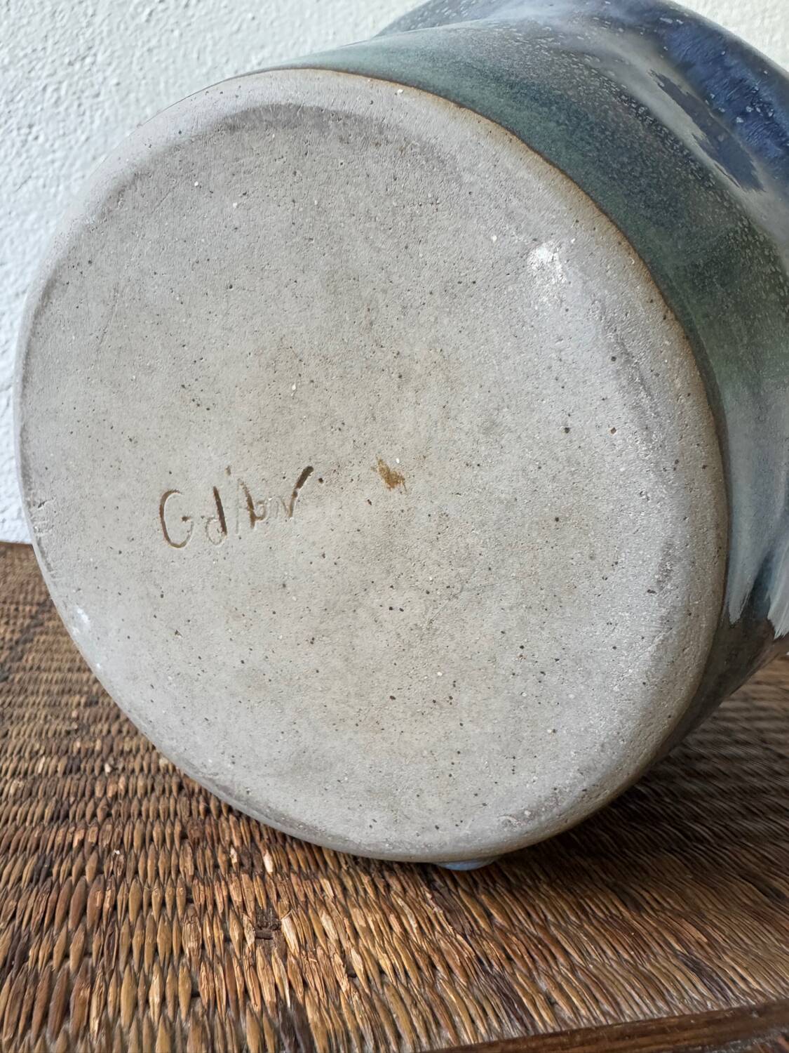 Gilles d'Aon ceramic vase