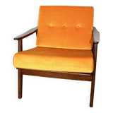 Fauteuil yougoslave restauré du milieu du siècle en jaune doré
