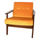 Fauteuil yougoslave restauré du milieu du siècle en jaune doré