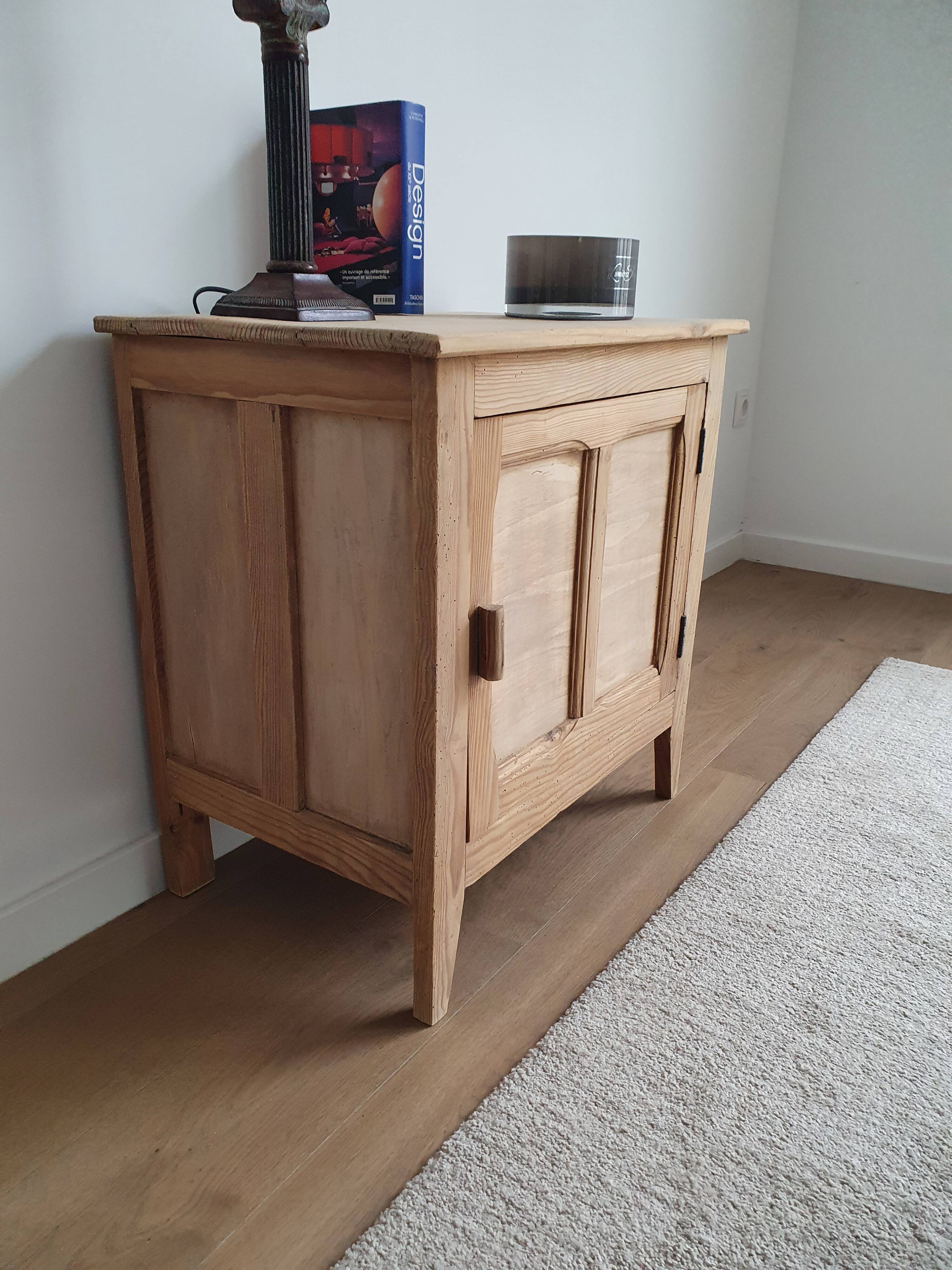 Meuble bas pin massif