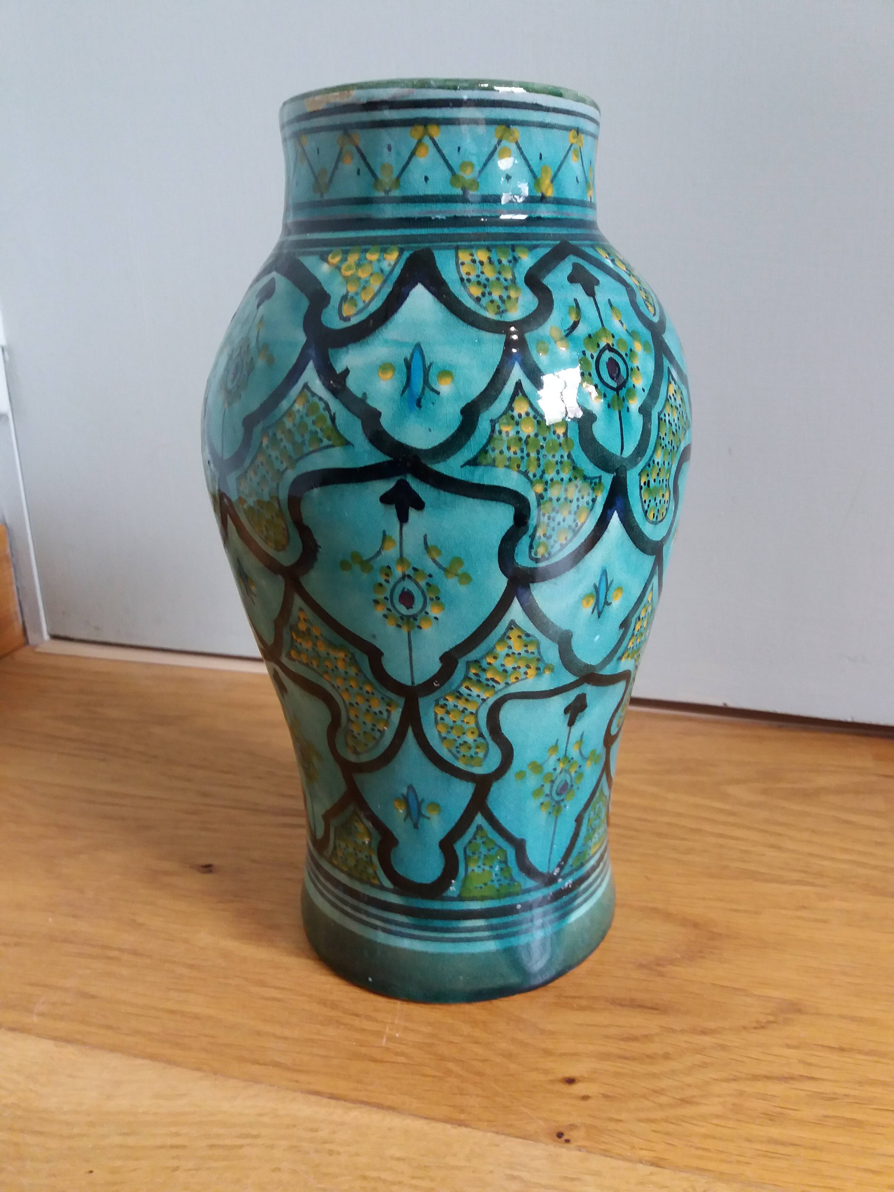 Handcrafted Safi turquoise vase signed