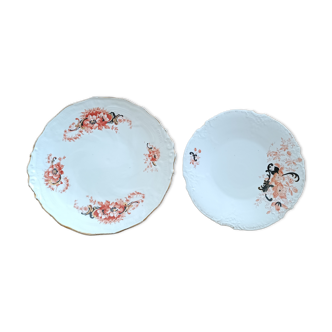 Deux plats à gâteaux en porcelaine