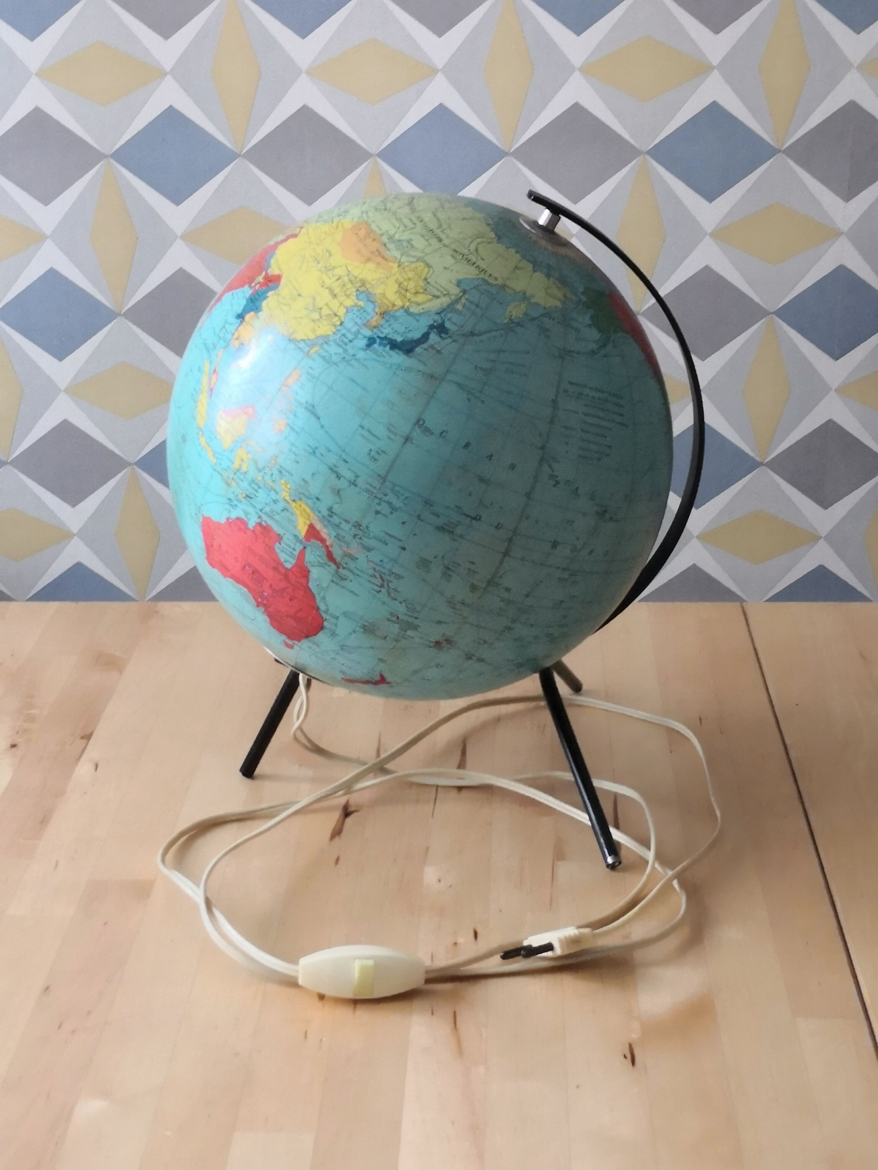 Earth globe by George Philippe&Son 1966