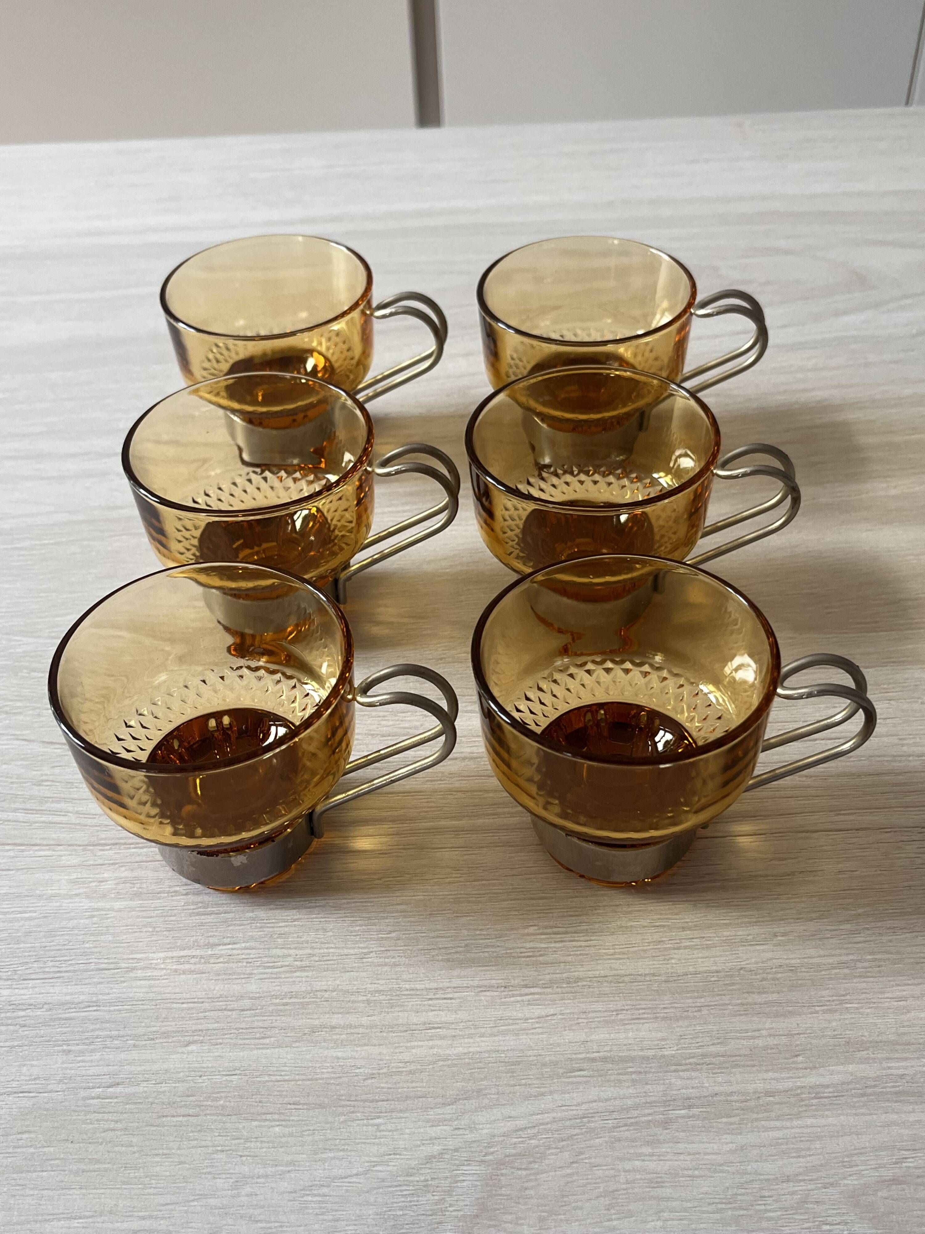 Tasses 70's