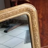 miroir ancien en bois et stuc doré