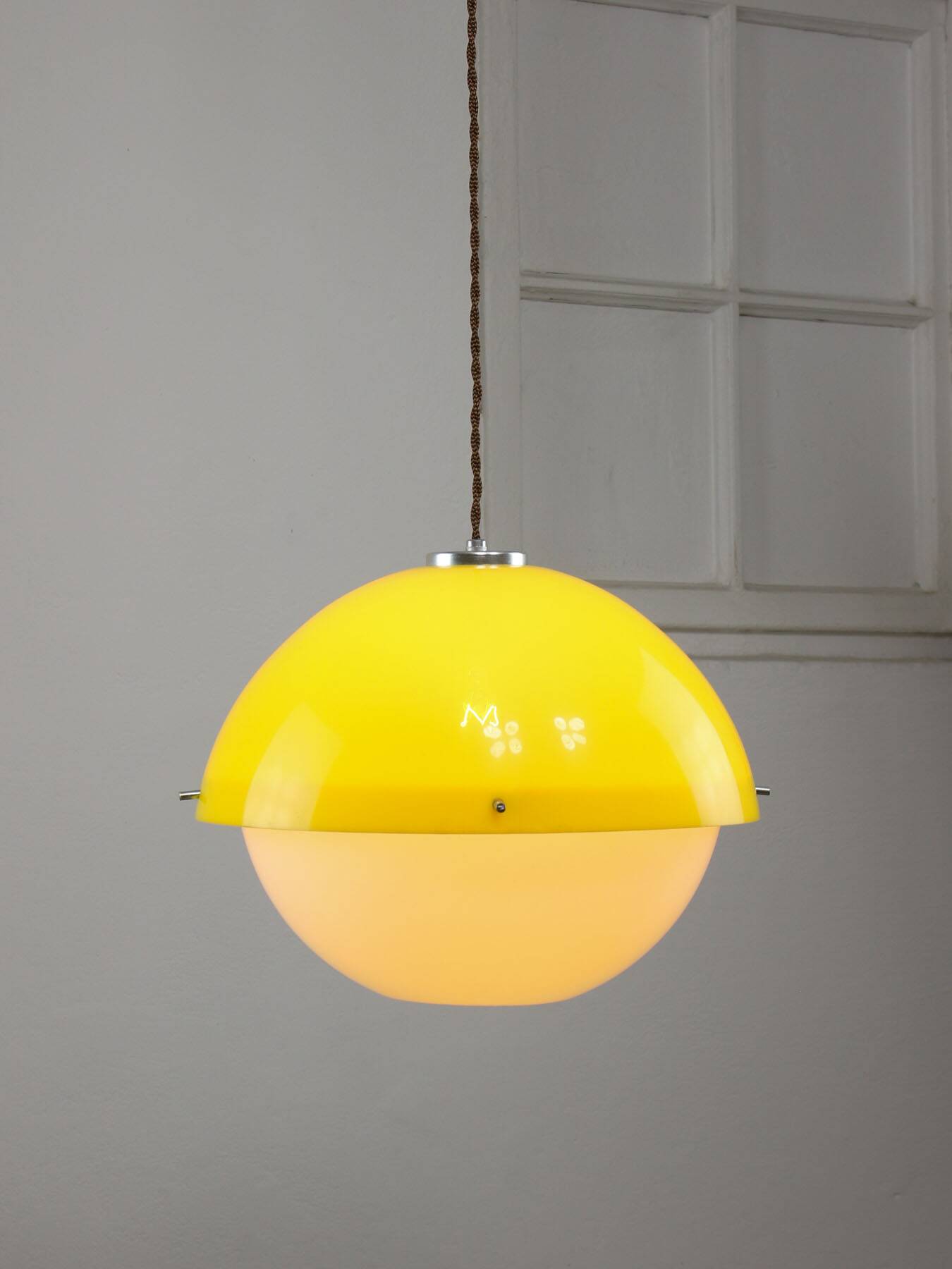 Italian Space Age Yellow Plexiglass Pendant Lamp, 1970s