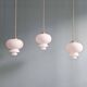Trio de suspensions scandinaves en opaline blanche, 1960