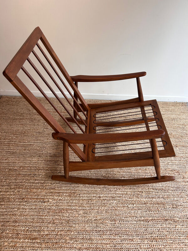 Rocking chair scandinave vintage