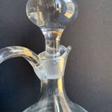 Blown crystal decanter with handle