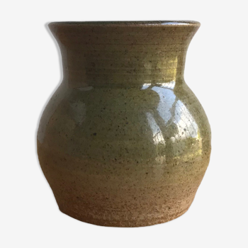 Ceramic pot